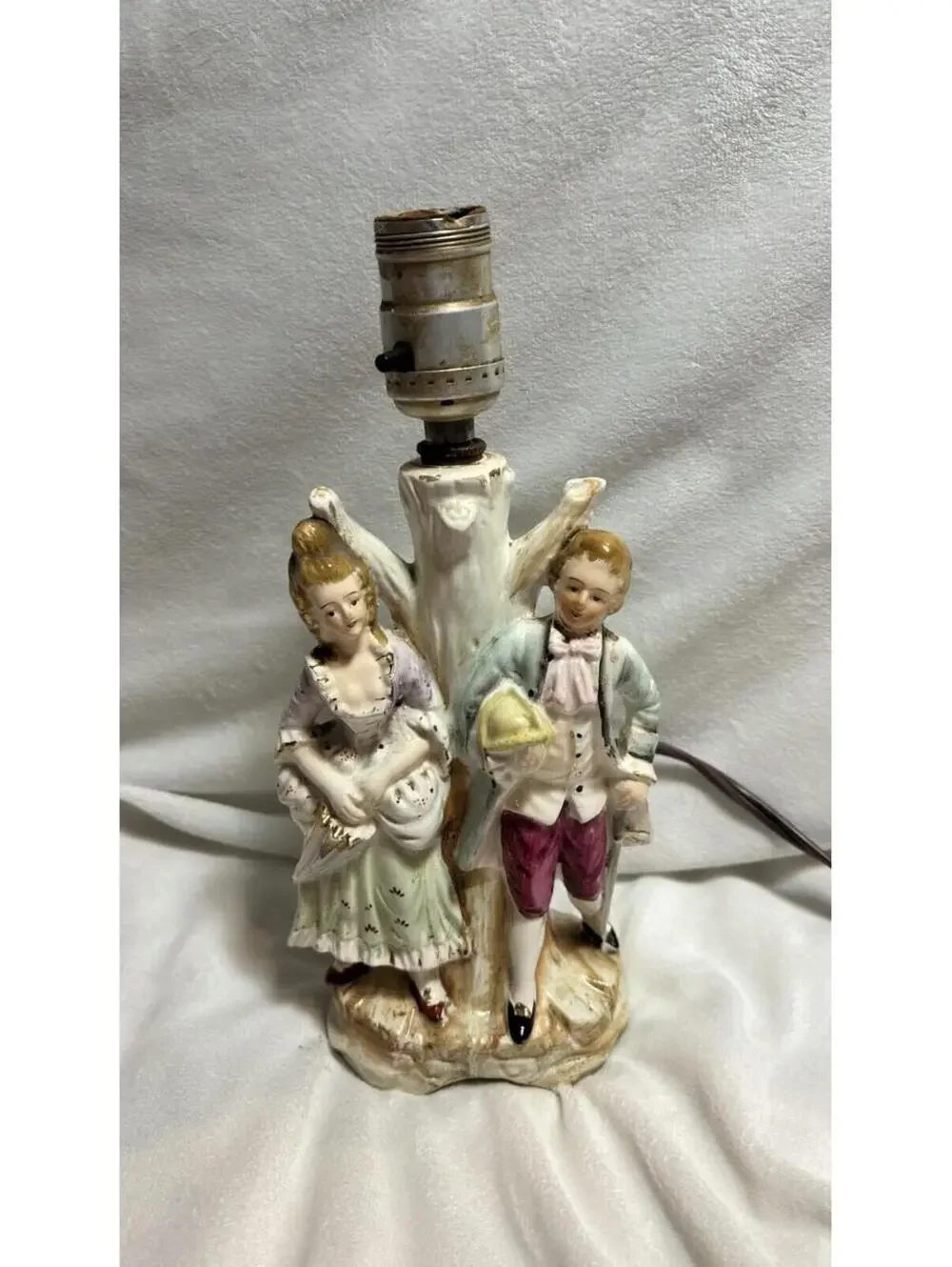 Vintage Victorian Couple 11” Table Lamp Decor Works